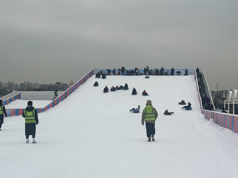 ‘개장 이래 최다 방문’ 서울시 한강...