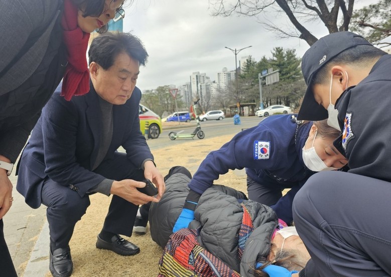 하은호 군포시장 길에 쓰러진 할머니 ...